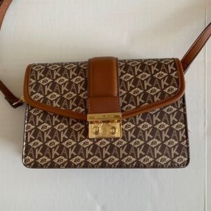 ANNE KLEIN. Small flap cube logo crossbody.